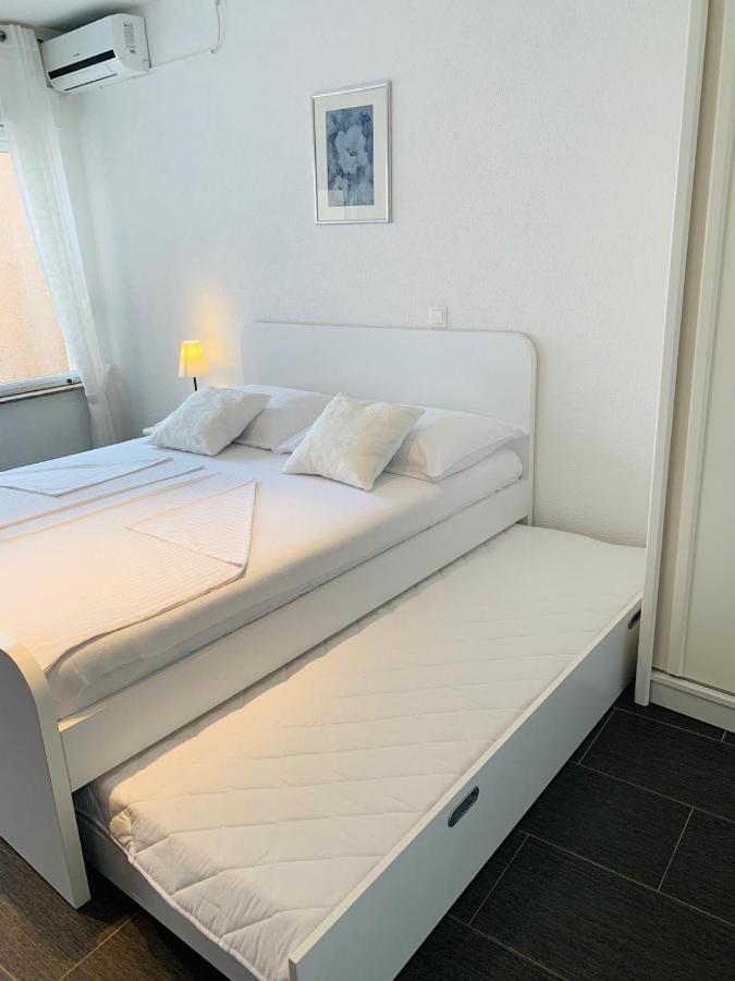 Apartments Villa Zica Trogir Ngoại thất bức ảnh