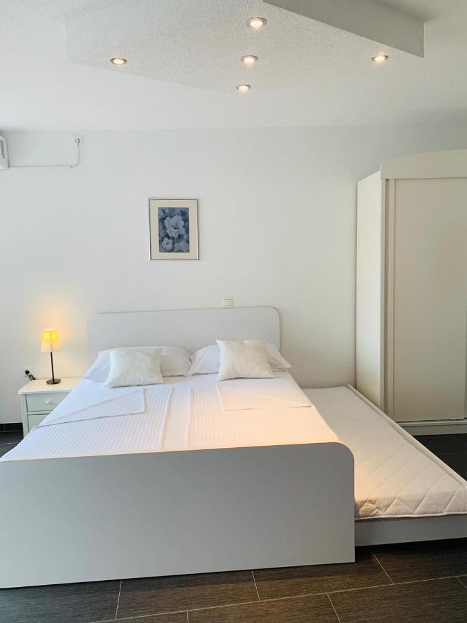 Apartments Villa Zica Trogir Ngoại thất bức ảnh