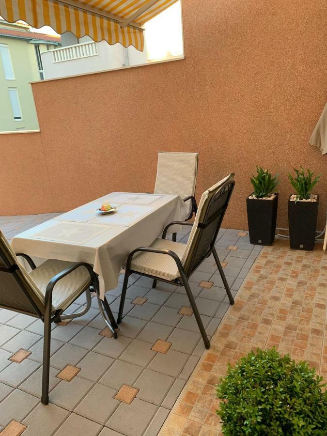 Apartments Villa Zica Trogir Ngoại thất bức ảnh